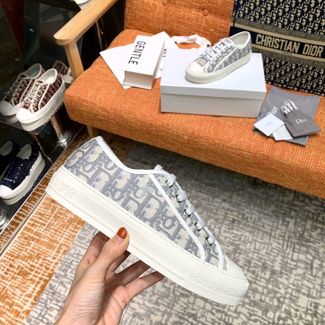 OBLIQUE PRINT LOW-TOP CANVAS SNEAKERS