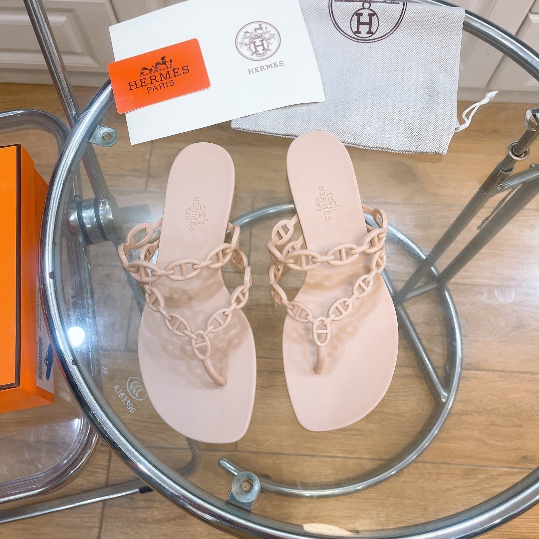 NUDE CHAIN STRAP SANDALS