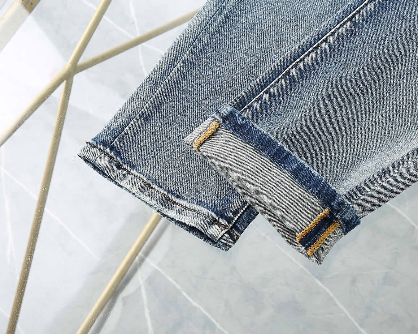 LIGHT WASH EMBROIDERED LOGO DENIM JEANS