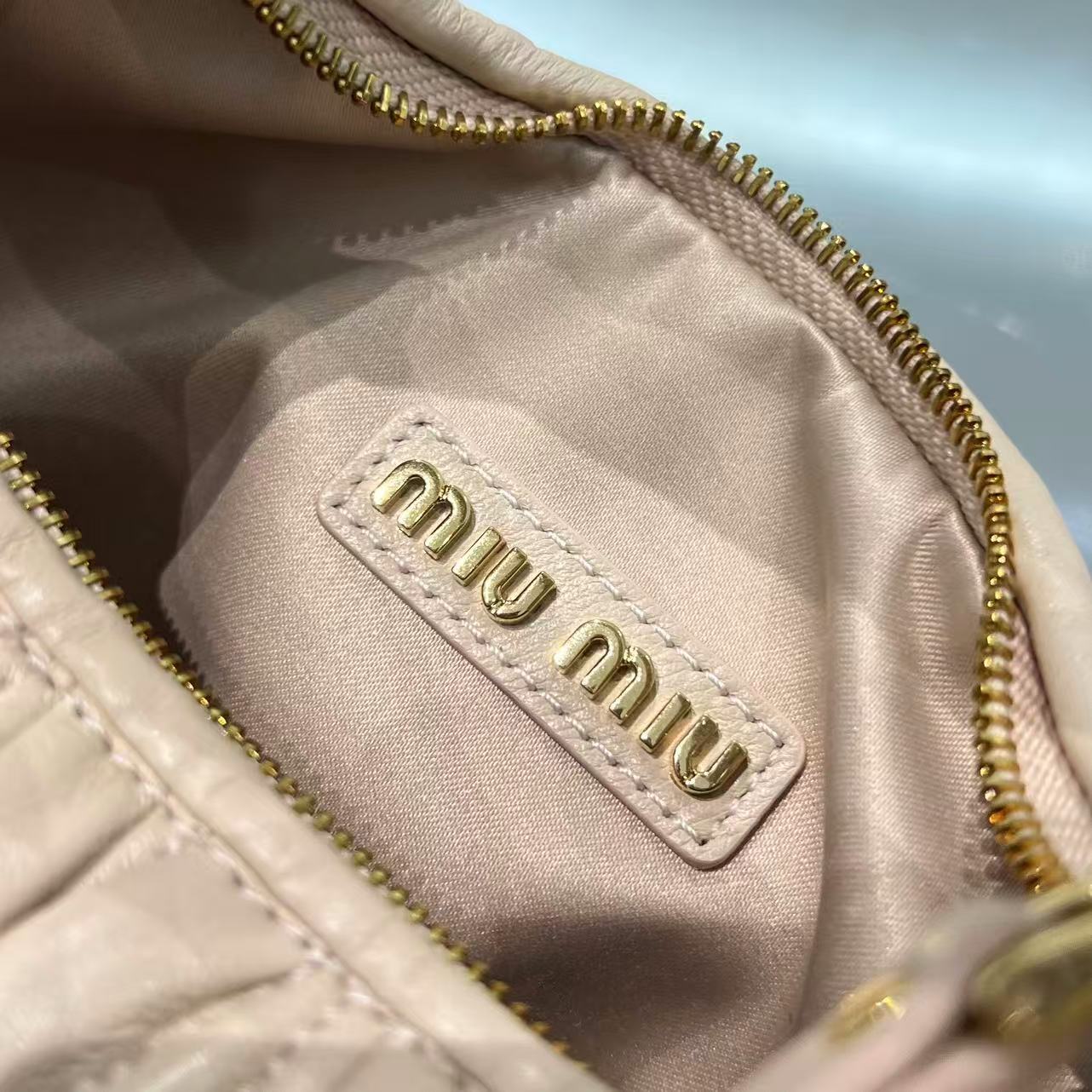 IVORY CREAM MATELASSÉ MINI HOBO BAG