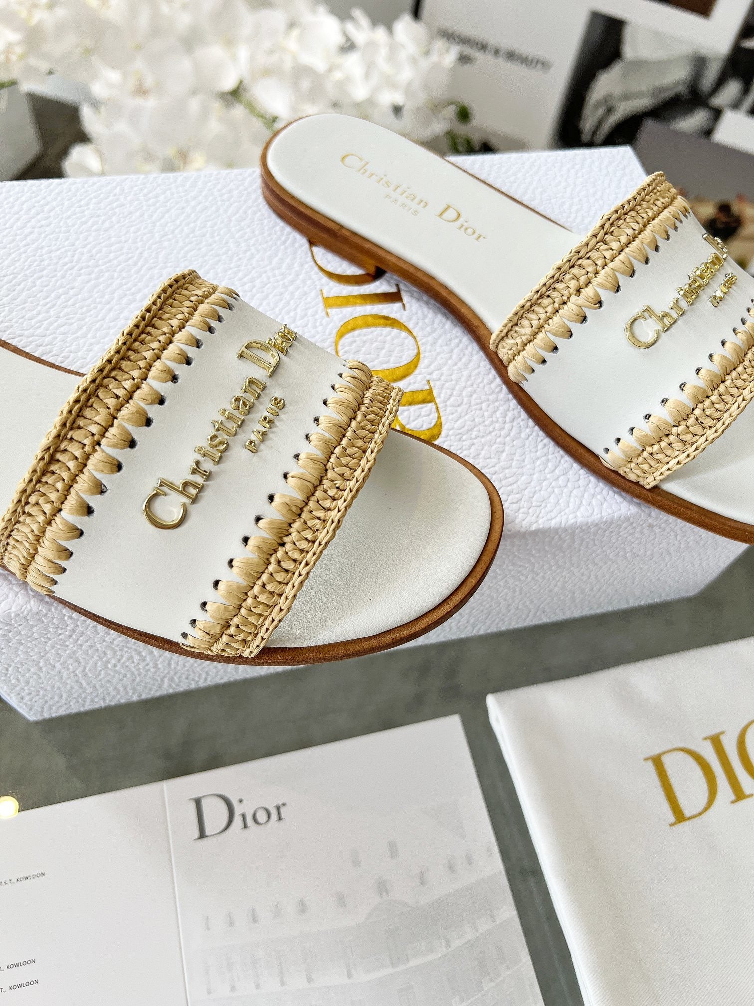 WHITE WOVEN LOGO STRAP FLAT SLIDES