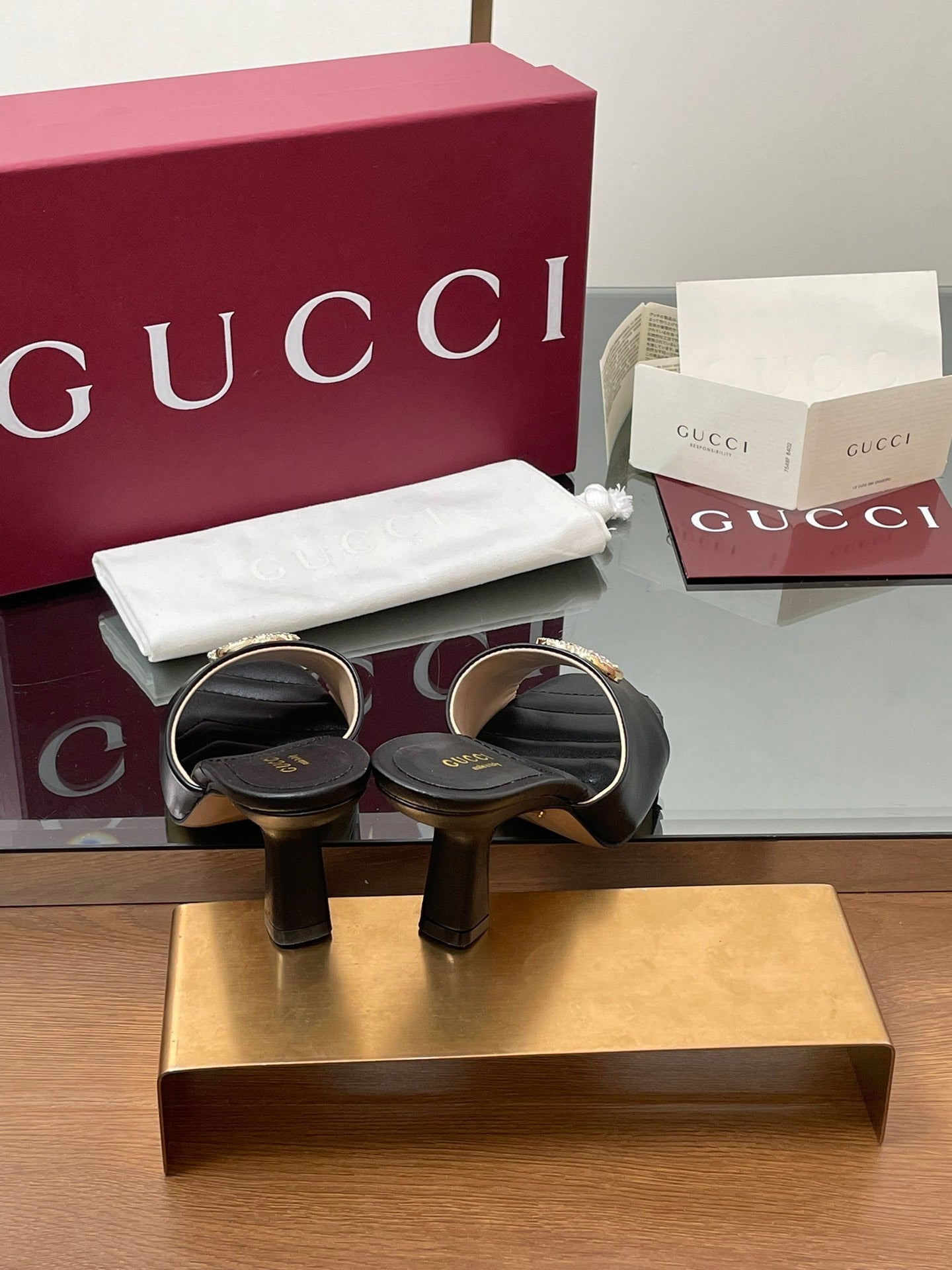 BLACK BLOCK HEEL SLIDES