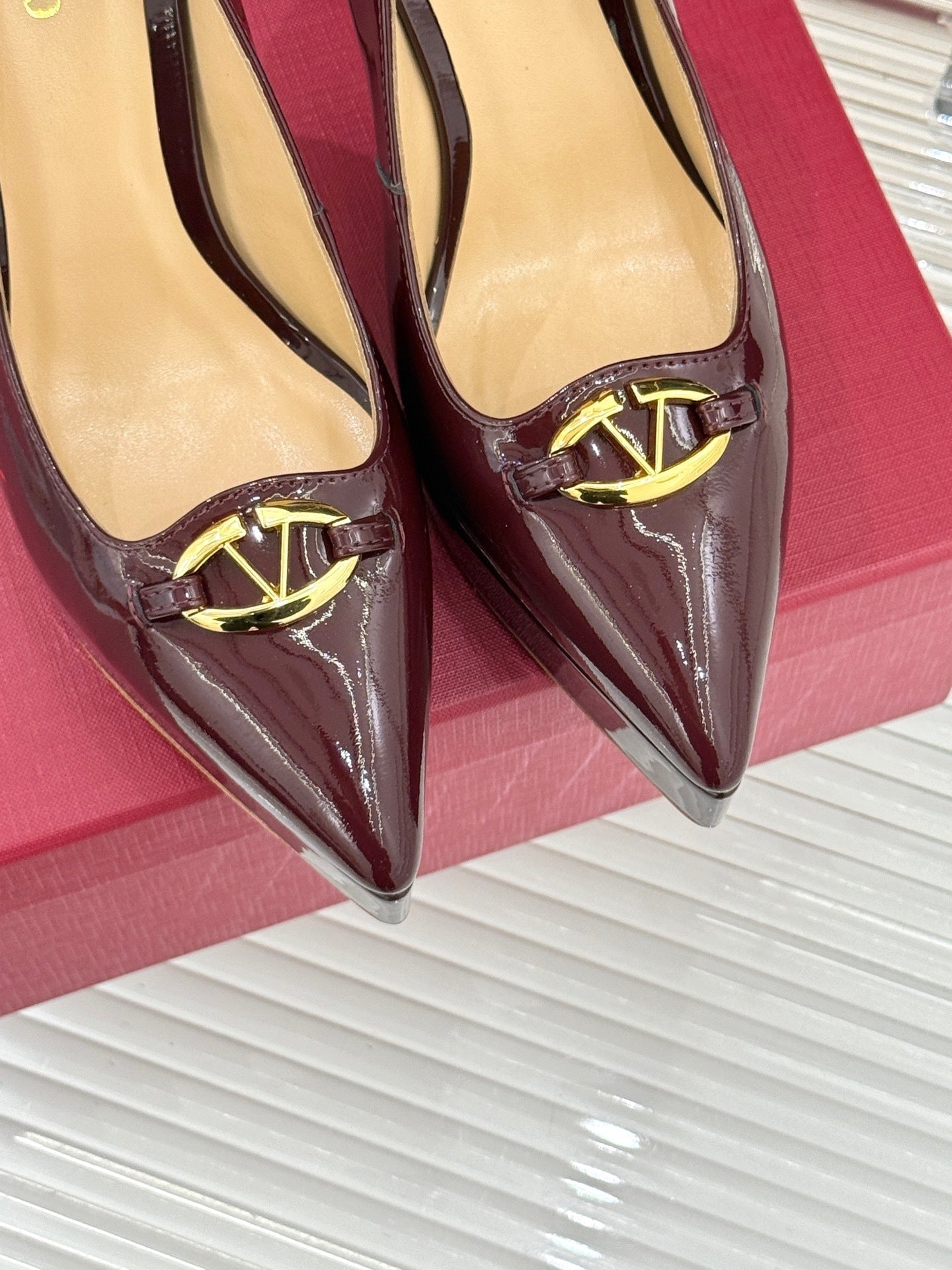 BURGUNDY PATENT PLATFORM STILETTO HEELS WITH GOLD DETAIL