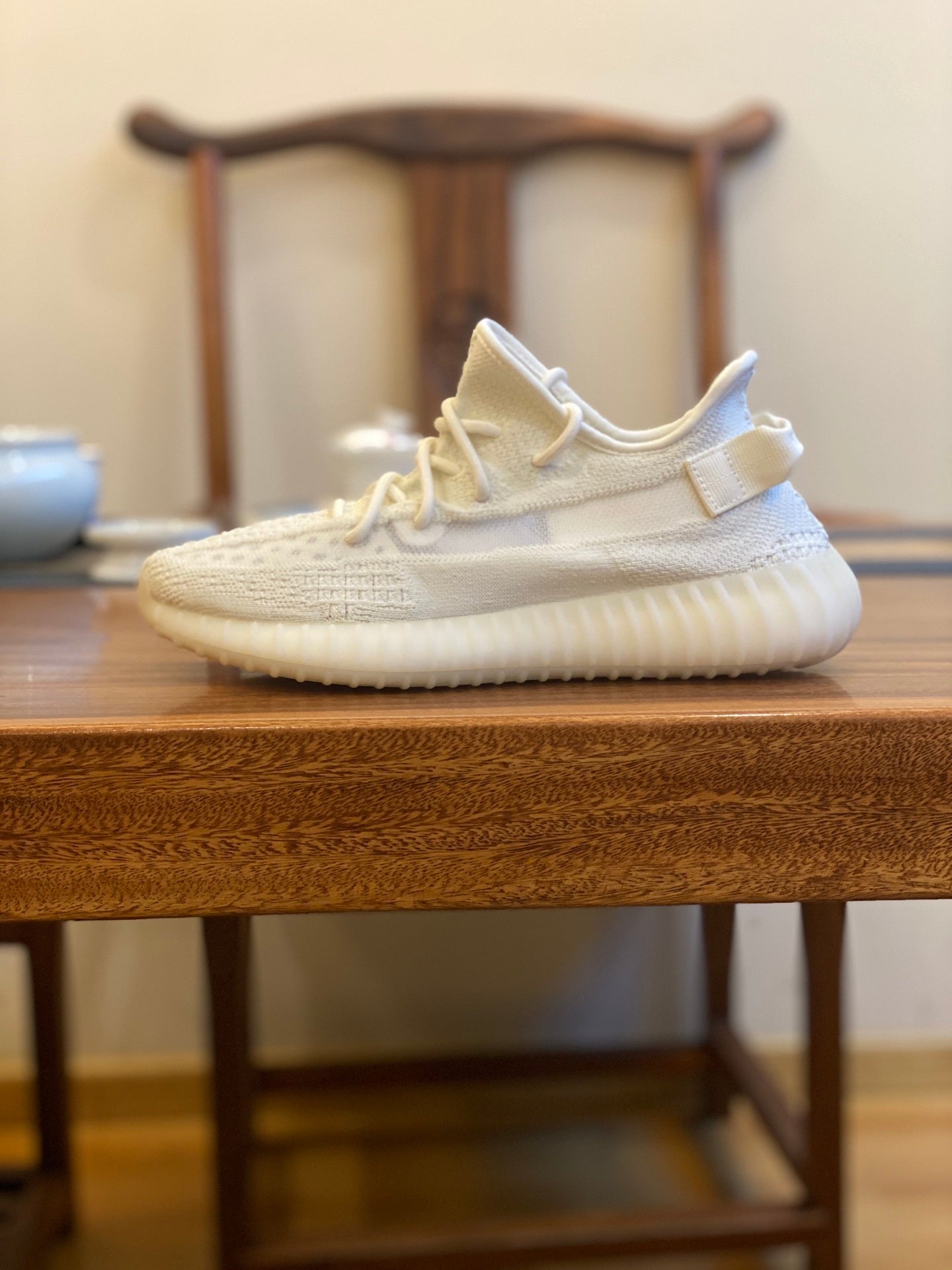 UNISEX BREATHABLE KNIT LOW-TOP SNEAKERS – ALL WHITE