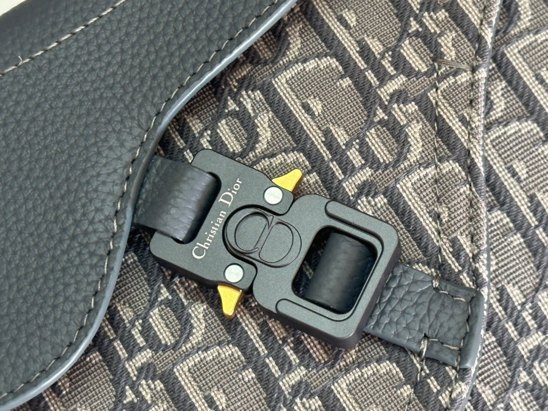 SIGNATURE PATTERN CANVAS CROSSBODY BAG WITH ADJUSTABLE STRAP