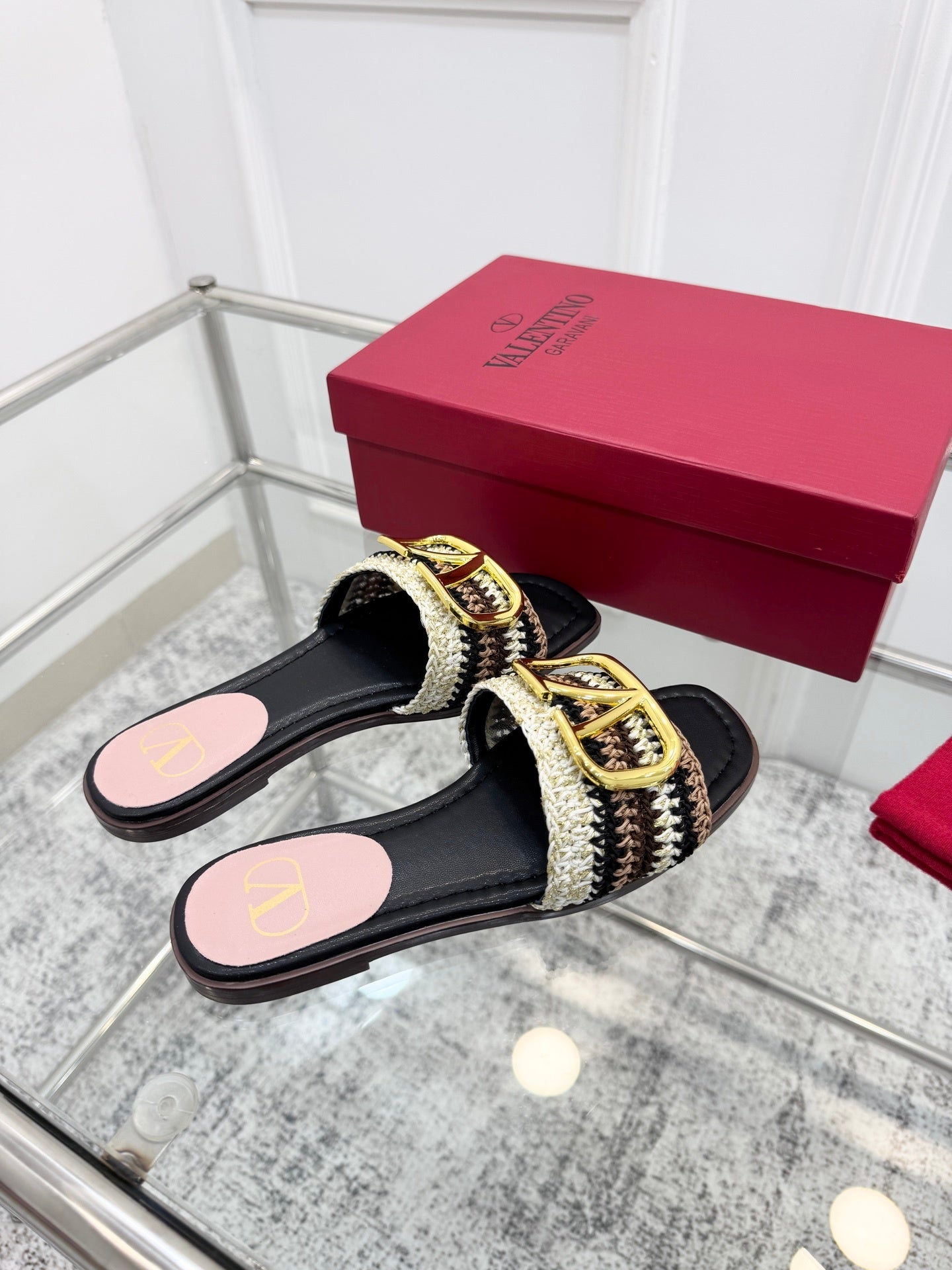 WOVEN STRAP FLAT SLIDES – NEUTRAL TONES WITH GOLD BUCKLE