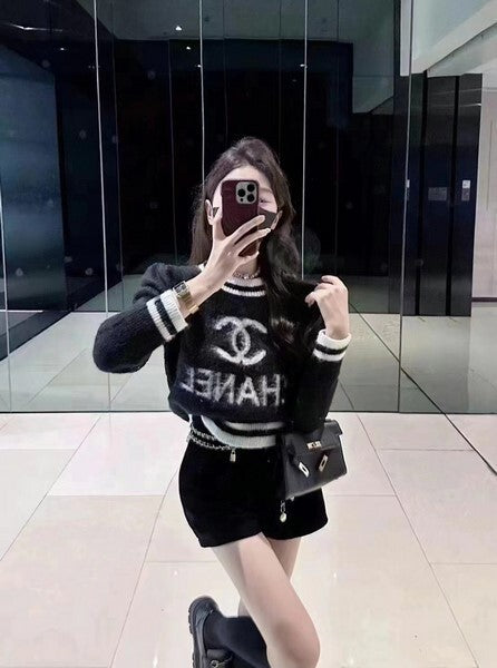 LOGO KNIT SWEATER
