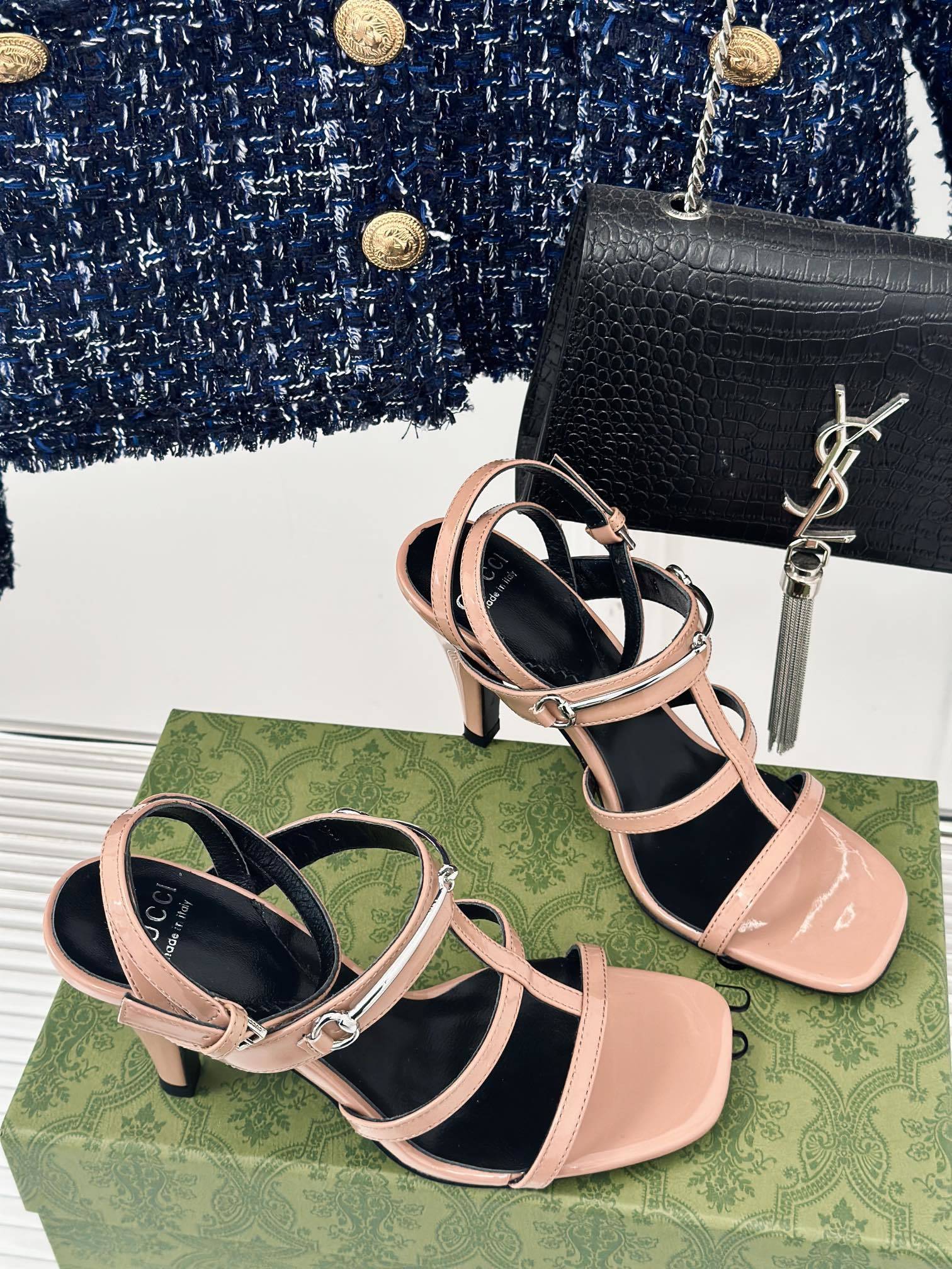 NUDE PATENT STRAPPY HEEL SANDALS WITH ELEGANT SILHOUETTE