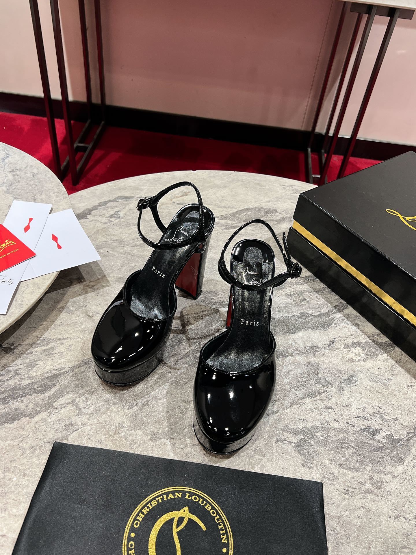 BLACK PATENT PLATFORM ANKLE STRAP HEELS