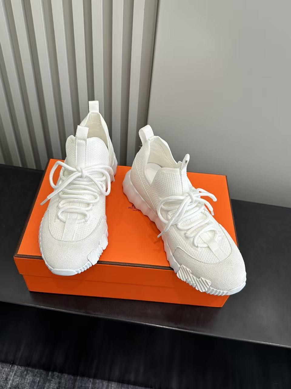 ALL-WHITE TECH-KNIT SNEAKERS WITH SUEDE PANELS & SCULPTED SOLE