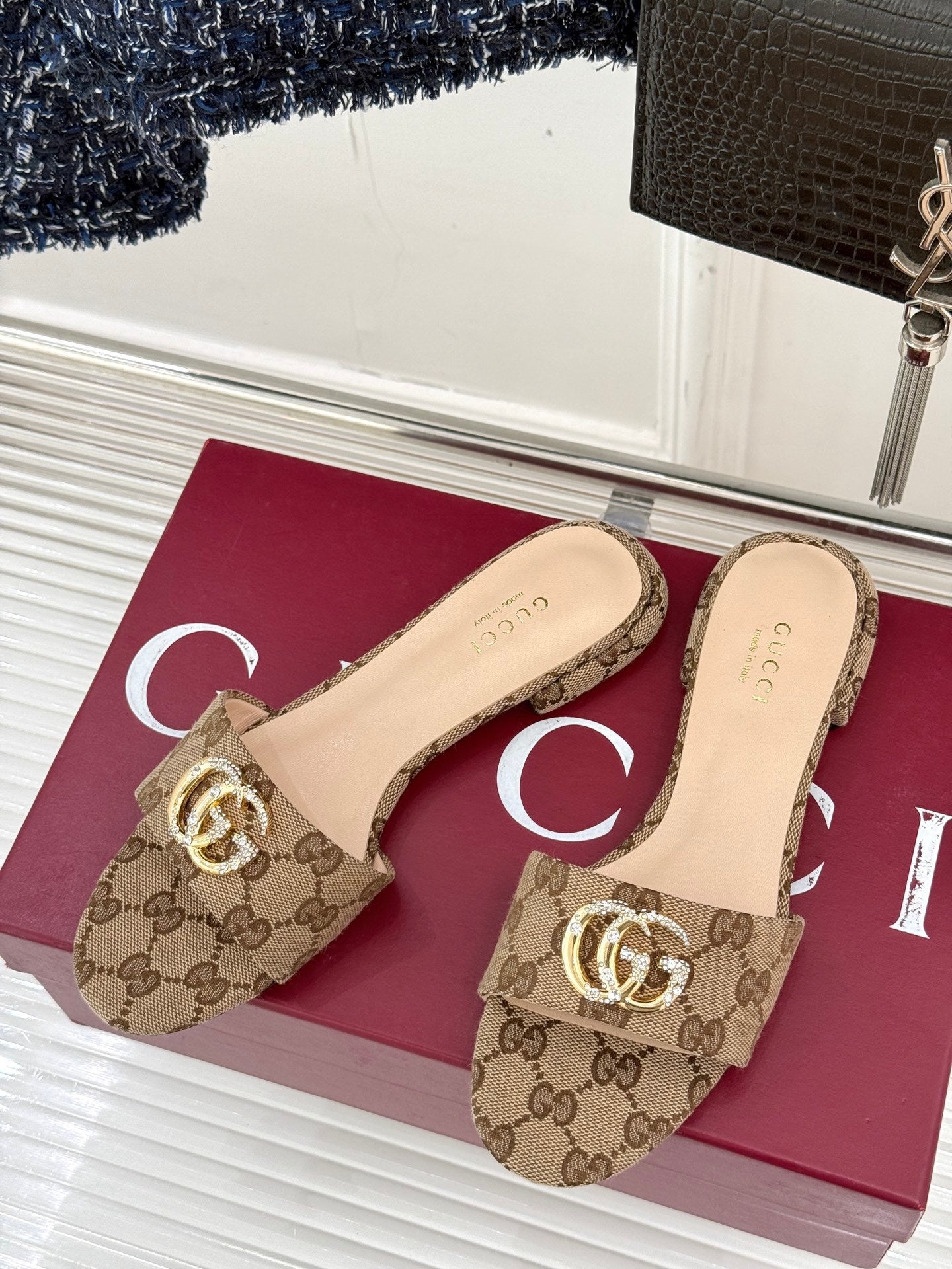 BEIGE MONOGRAM LOW HEEL SLIDES