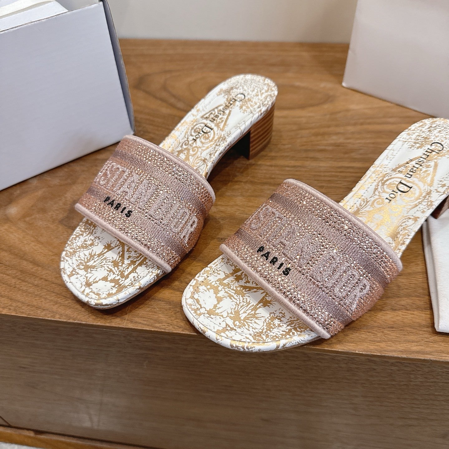 ROSE GOLD TOILE LOGO SLIDE SANDALS