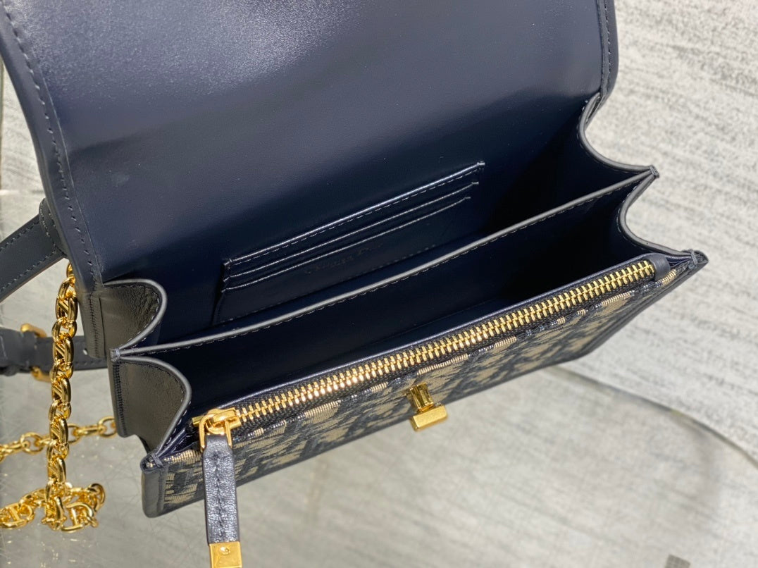 NAVY MONOGRAM CHAIN SHOULDER BAG