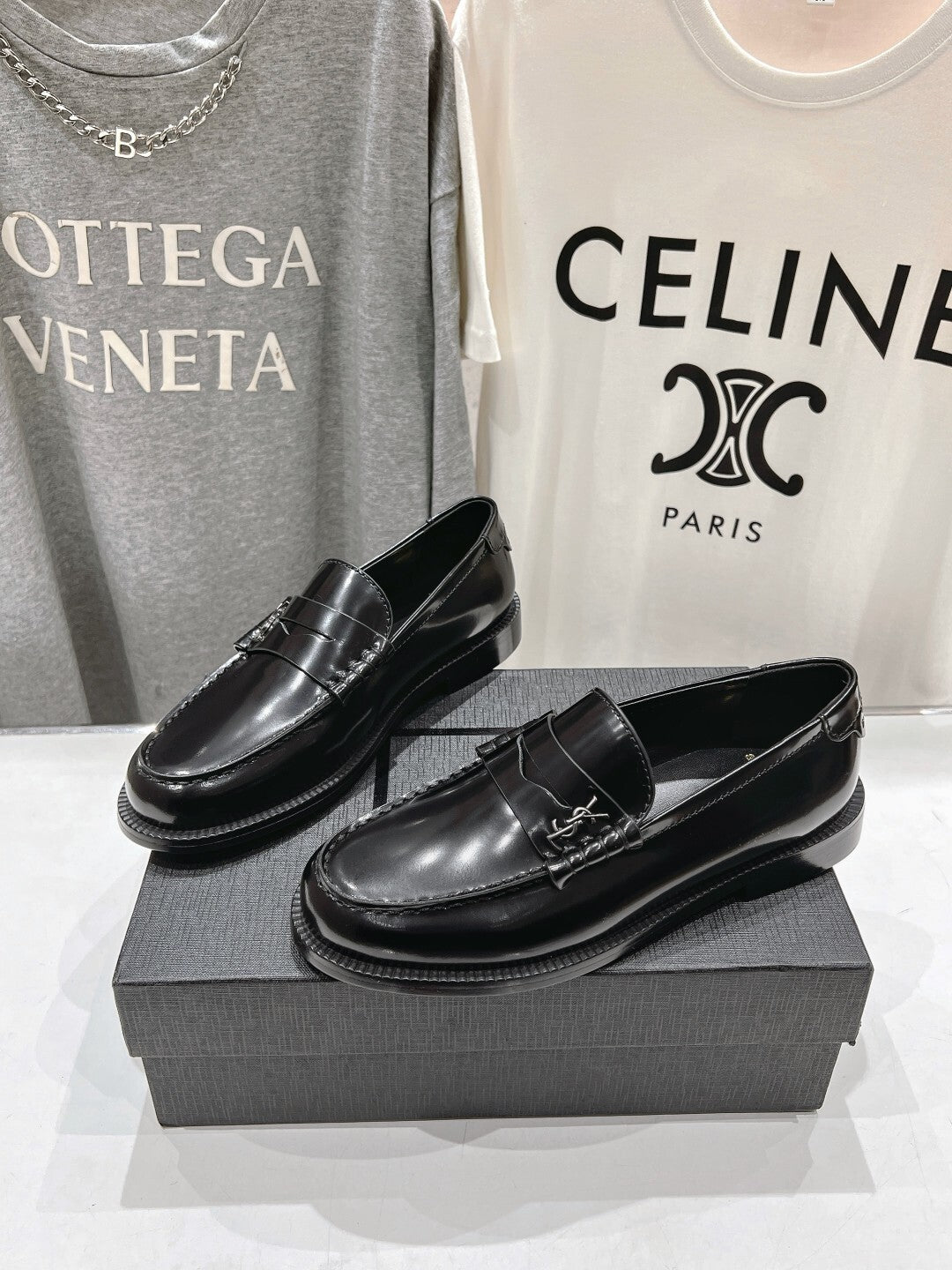 CLASSIC LEATHER PENNY LOAFERS
