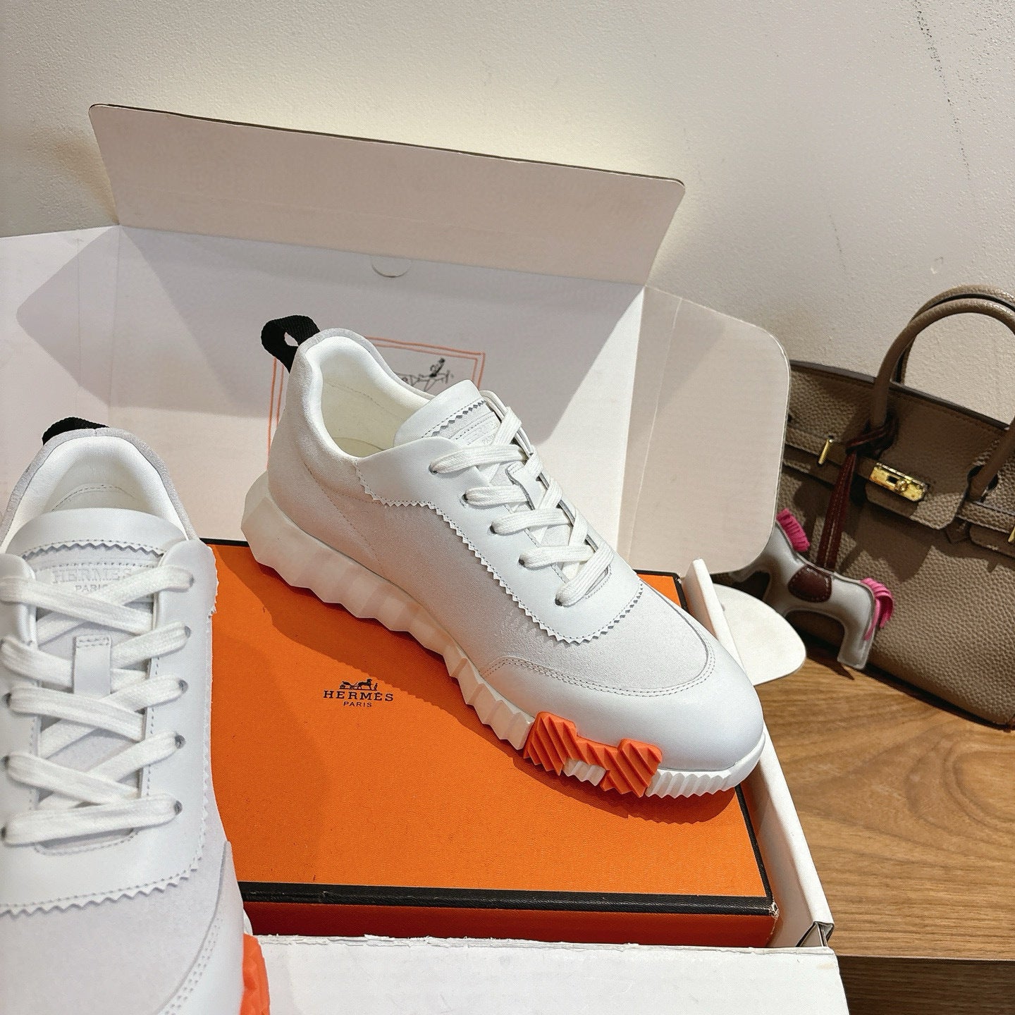 WHITE LEATHER & SUEDE LOW-TOP SNEAKERS