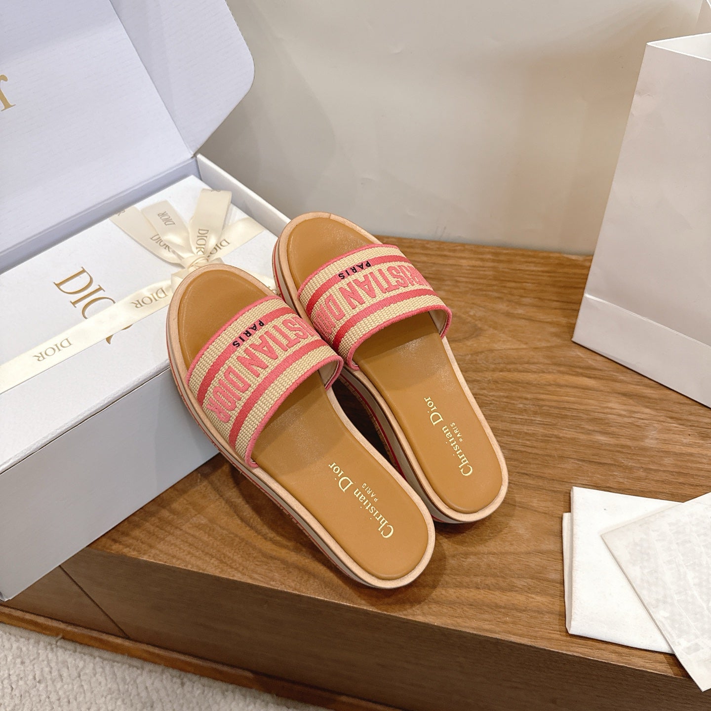 PINK LOGO STRAP PLATFORM SLIDE SANDALS