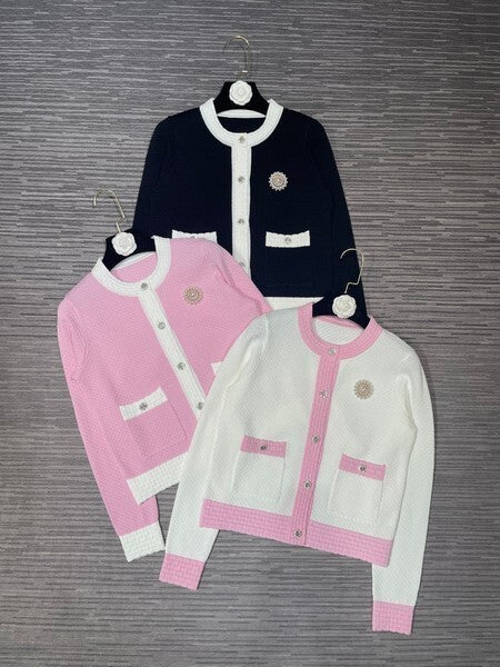 CLASSIC BUTTON KNIT CARDIGAN
