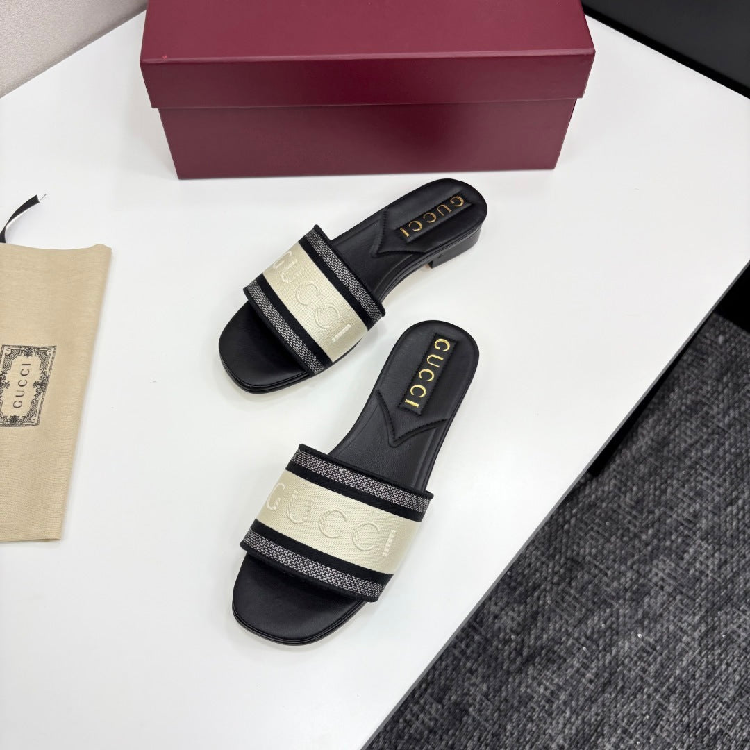 BLACK & BEIGE LOGO WEB SLIDE SANDALS