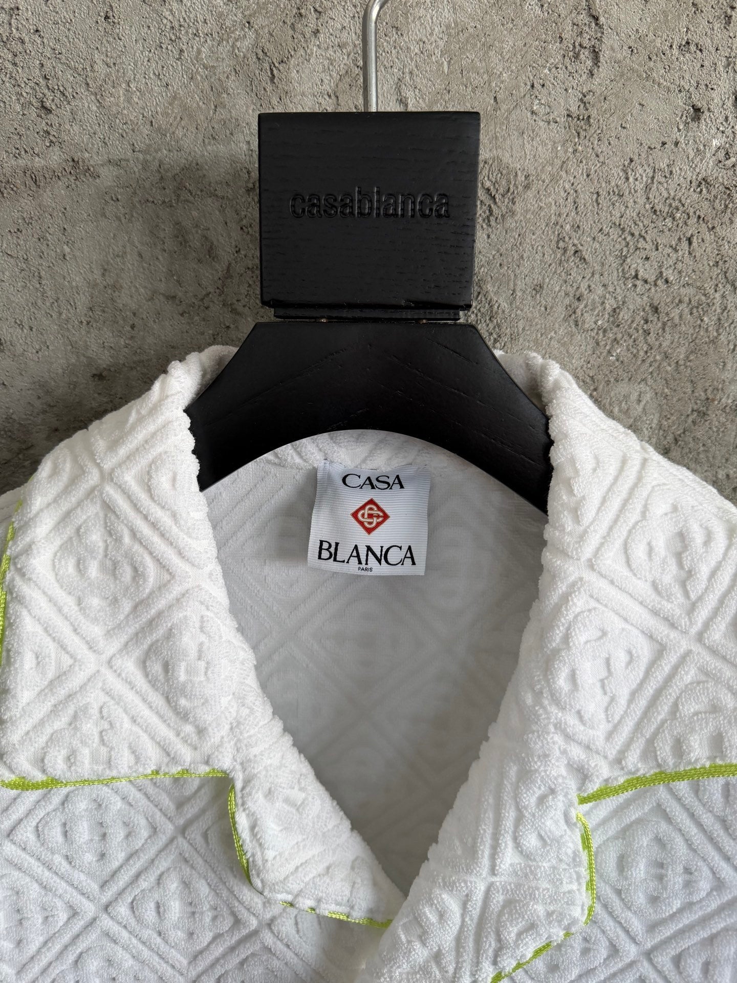 TEXTURED SHORT-SLEEVE SHIRT & SHORTS SET