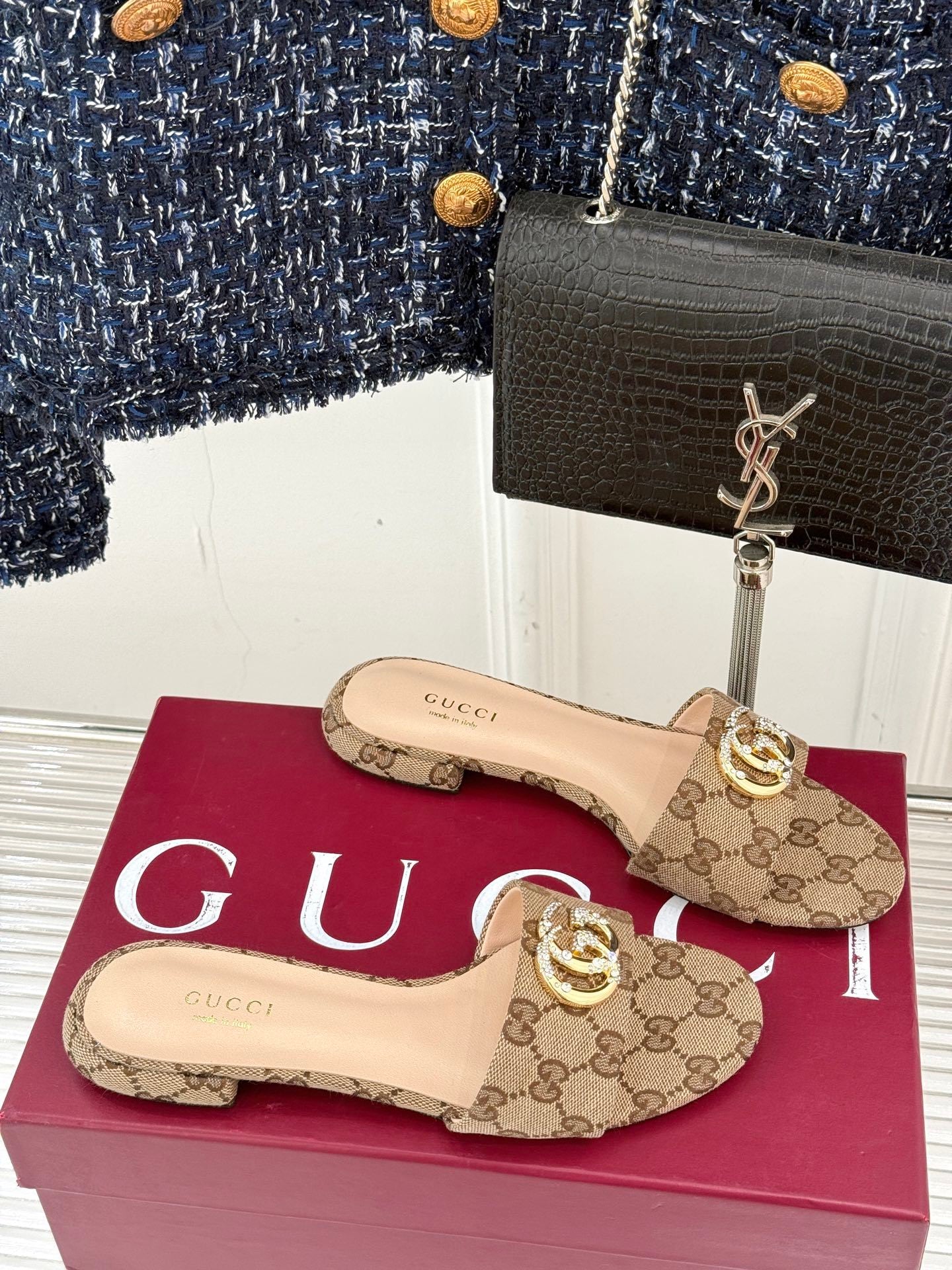 BEIGE MONOGRAM LOW HEEL SLIDES