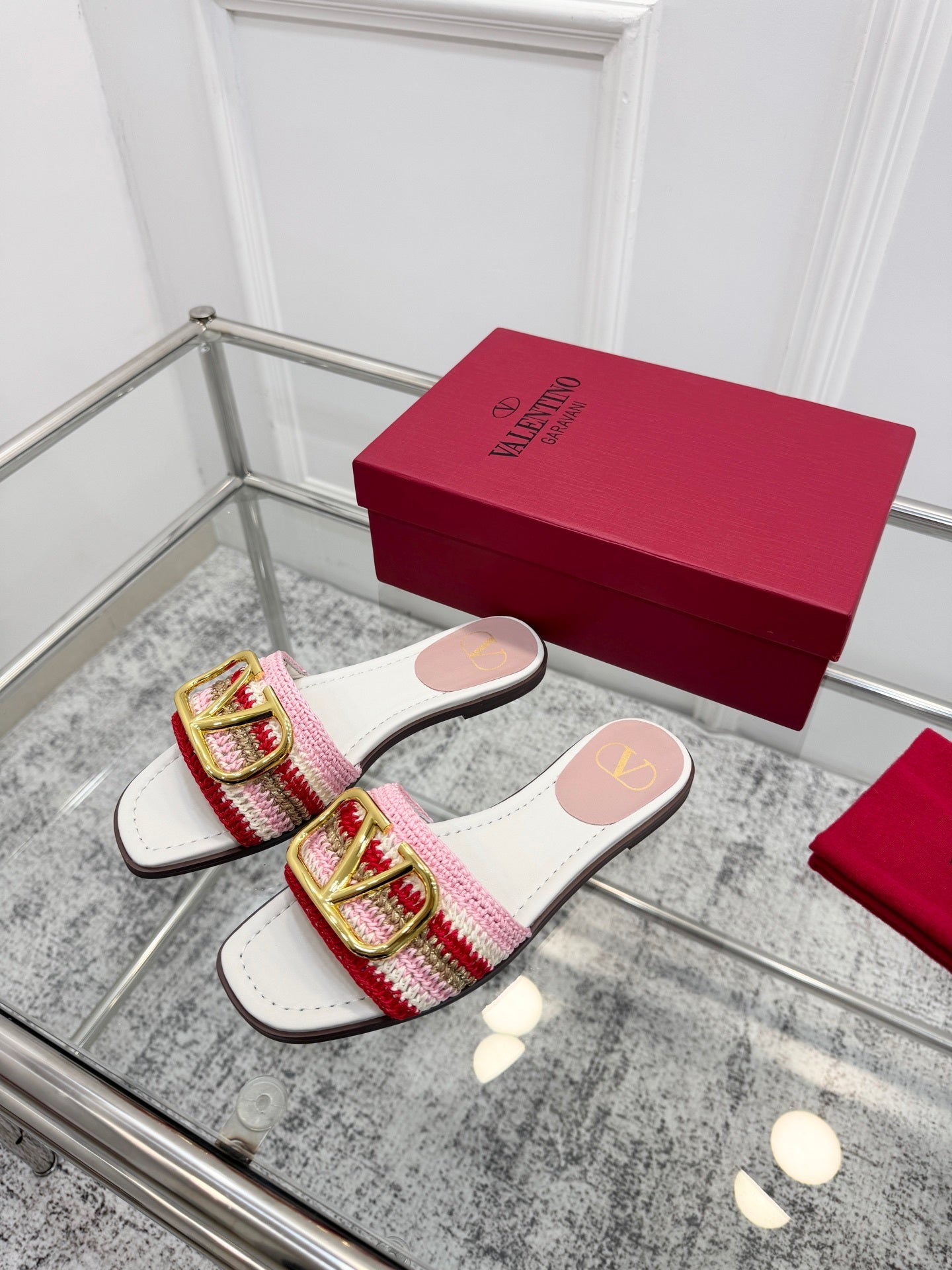 WOVEN STRAP FLAT SLIDES – PINK MULTICOLOR WITH GOLD BUCKLE