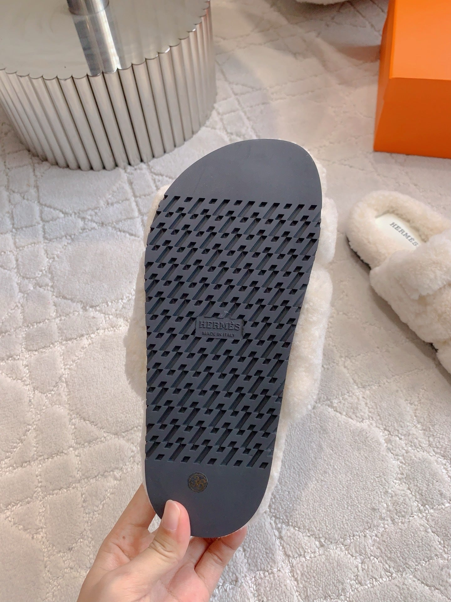 SOFT FLEECE DOUBLE BAND SLIDES FOR INDOOR COMFORT