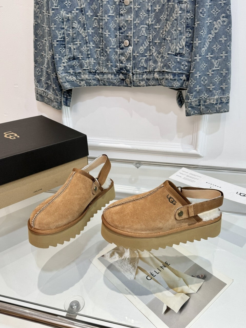 WOMEN’S PLATFORM SHEARLING SLIP-ON CLOGS