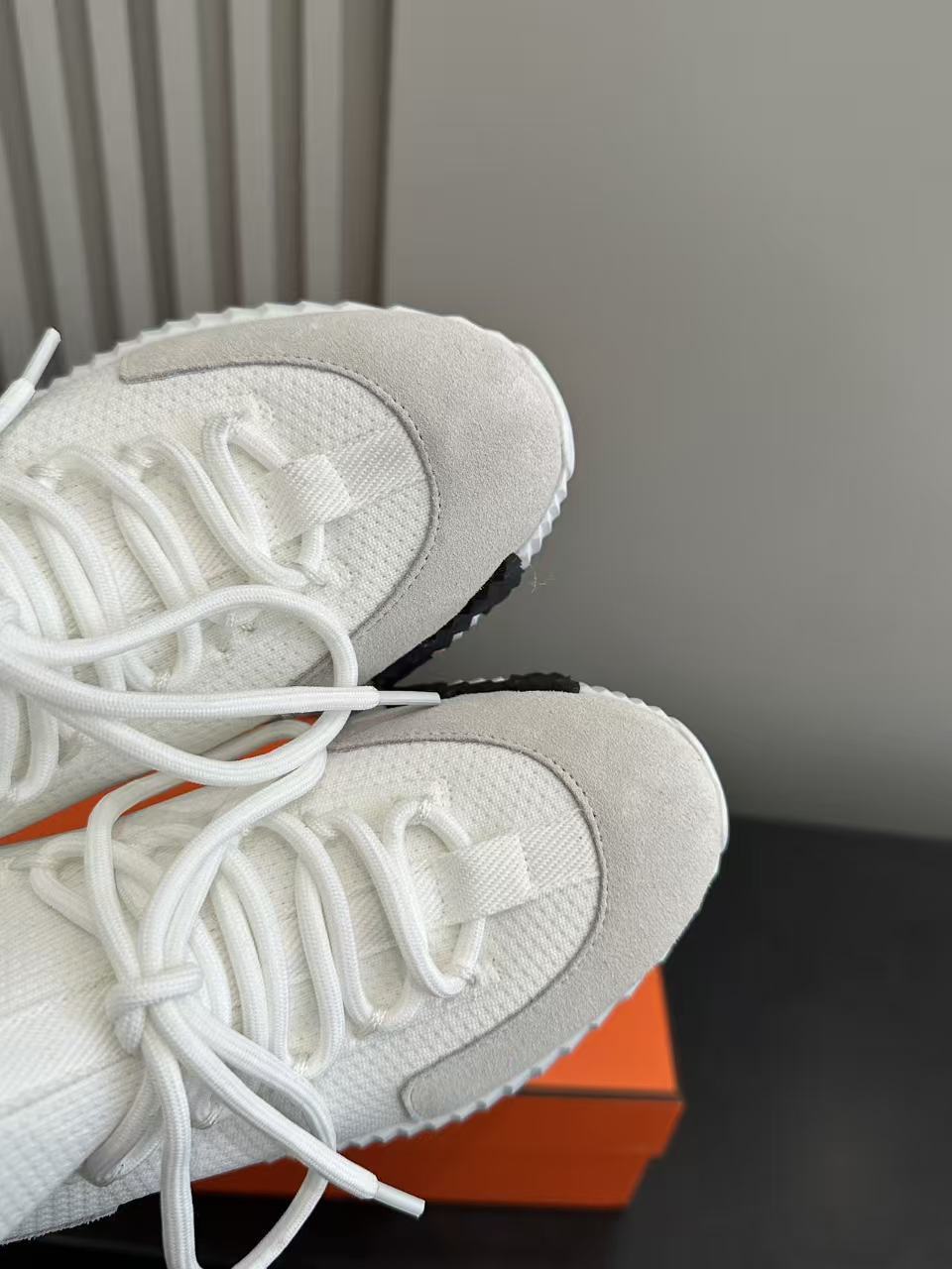 WHITE TECH-KNIT SNEAKERS WITH SUEDE DETAILS & SCULPTED SOLE