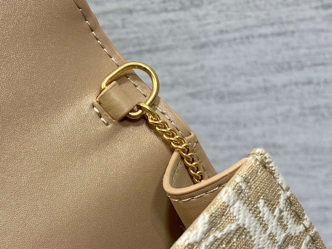 BEIGE MONOGRAM CHAIN WALLET BAG