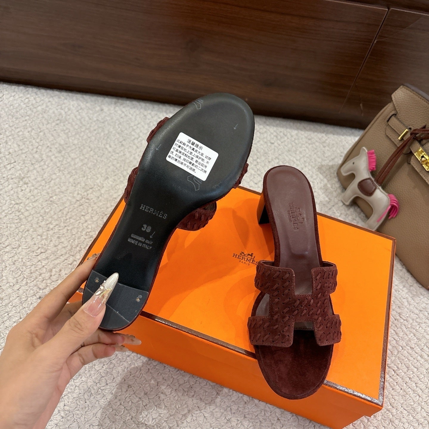 BURGUNDY SUEDE HEELED SLIDE SANDALS