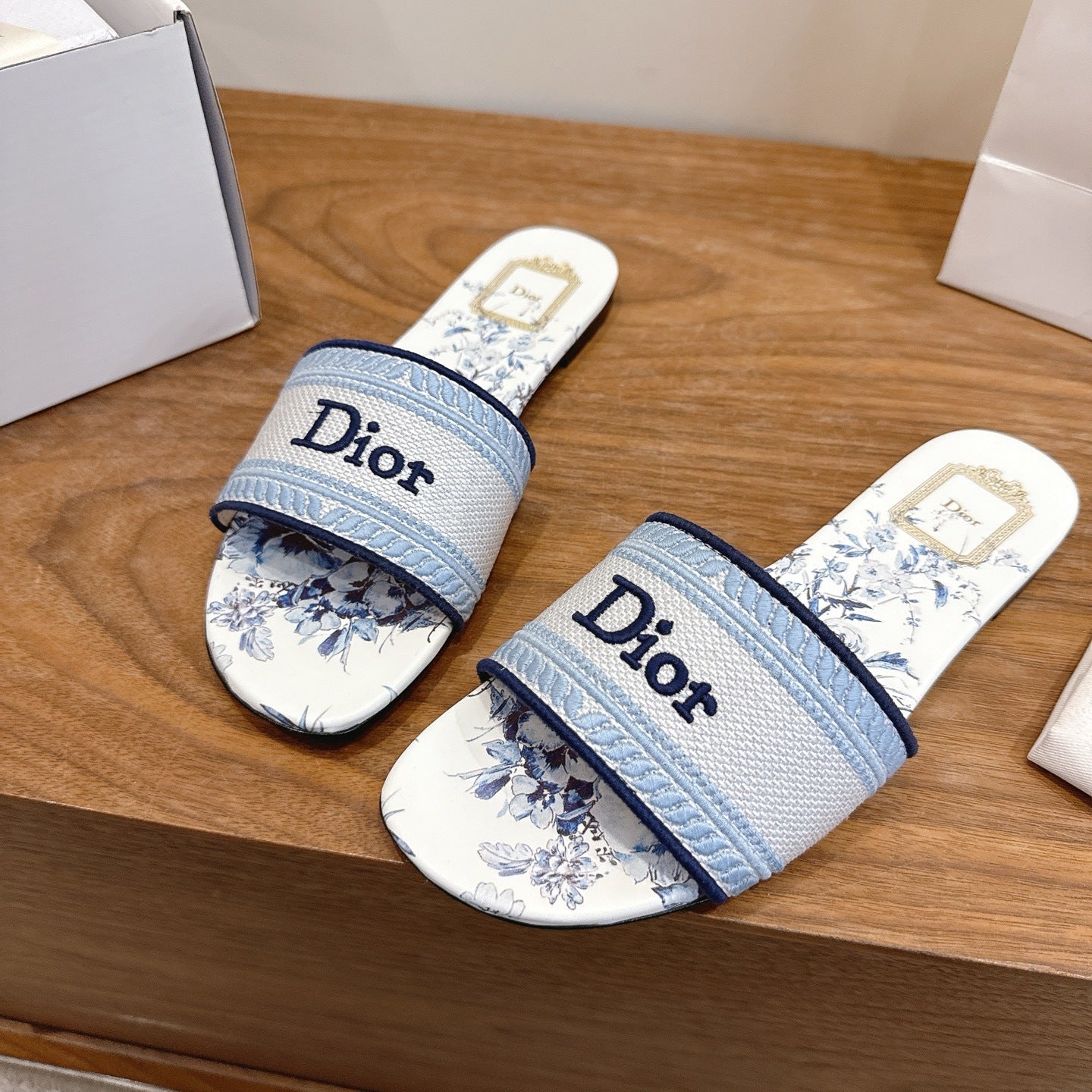 BLUE FLORAL LOGO STRAP SLIDE SANDALS