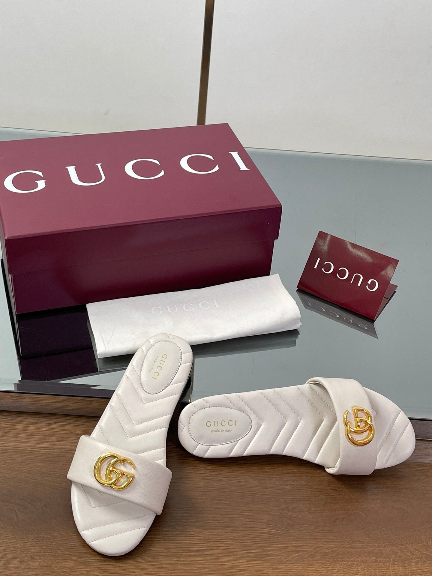 WHITE QUILTED SLIDE SANDALS