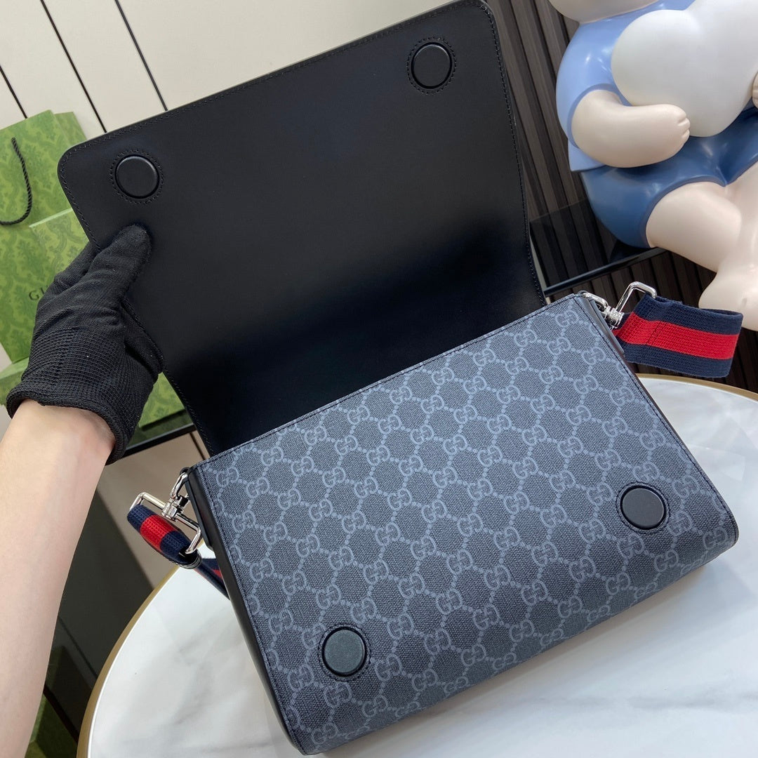 CLASSIC FLAP CROSSBODY BAG