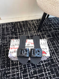 BLACK LOGO RUBBER SLIDES