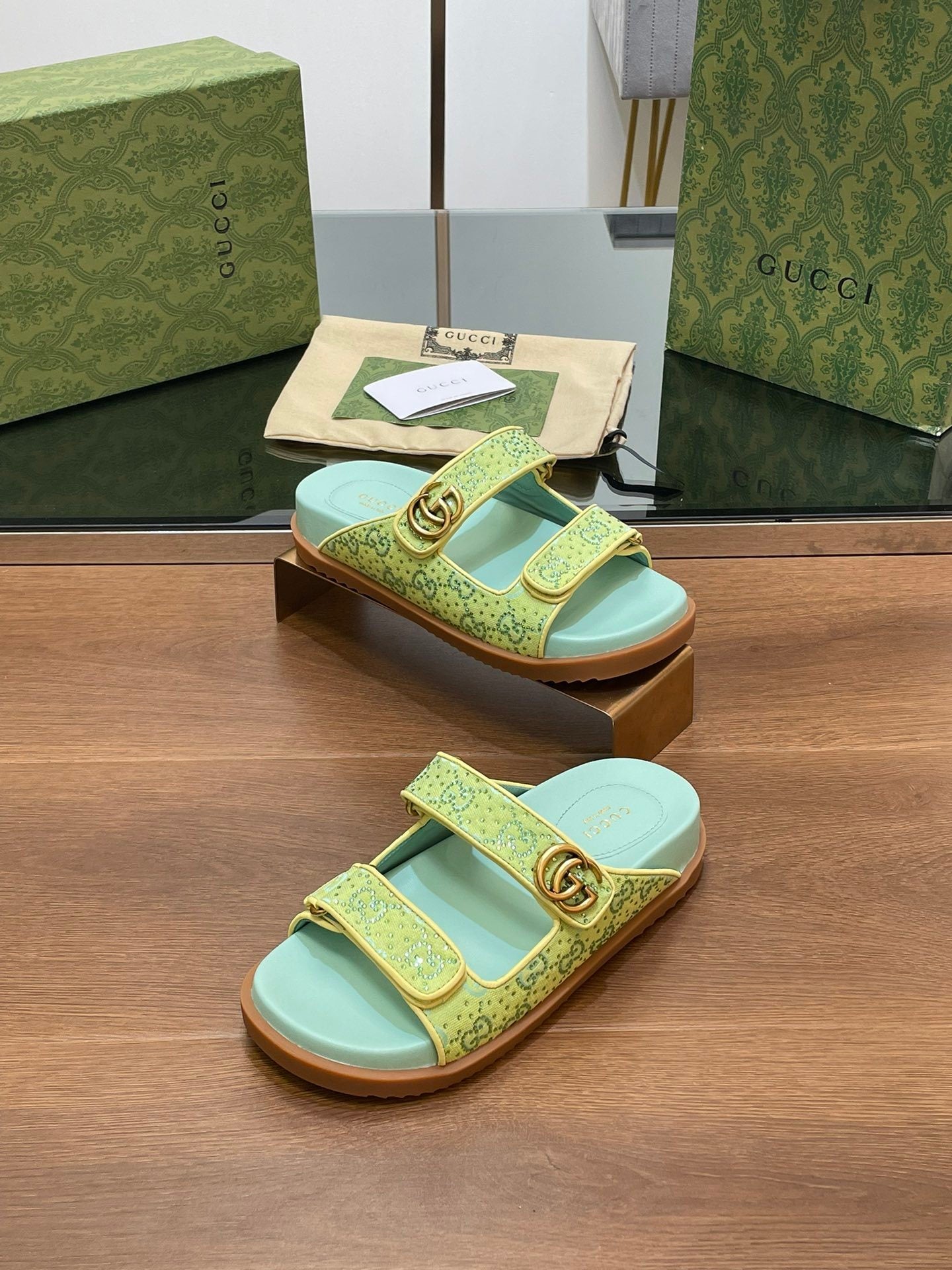 GREEN MULTI-STRAP LOGO SANDALS