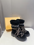 BLACK SHERPA-LINED LACE-UP WINTER BOOTS