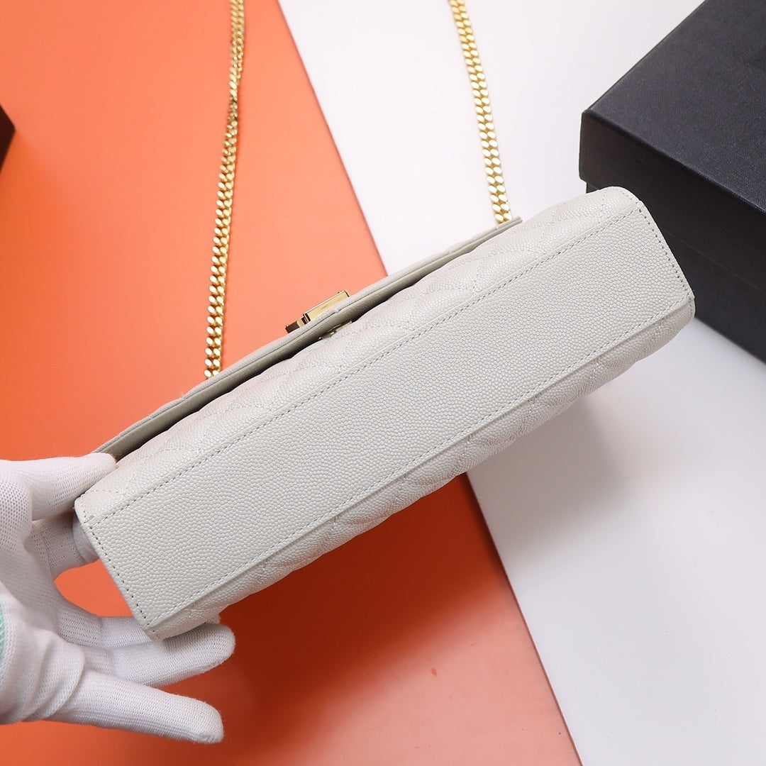 QUILTED ENVELOPE CHAIN BAG