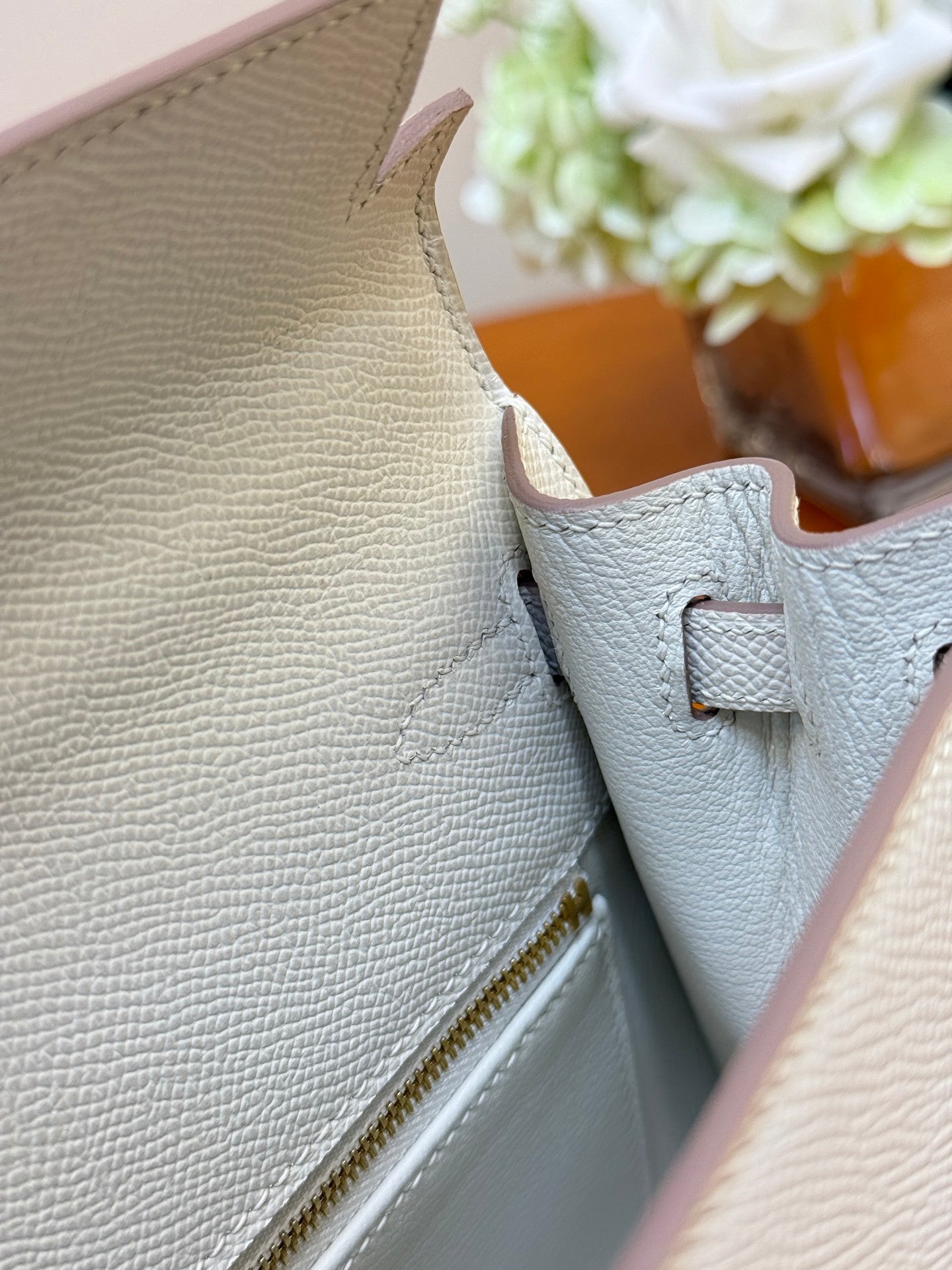 SNOW WHITE MINI LUXURY TOP HANDLE BAG
