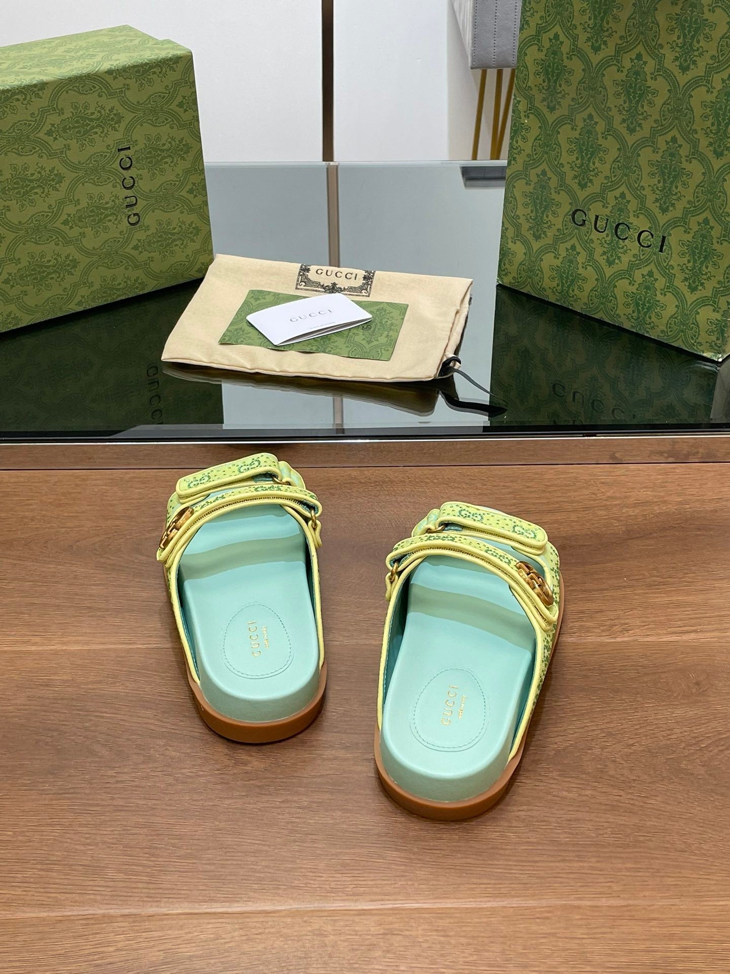 GREEN MULTI-STRAP LOGO SANDALS