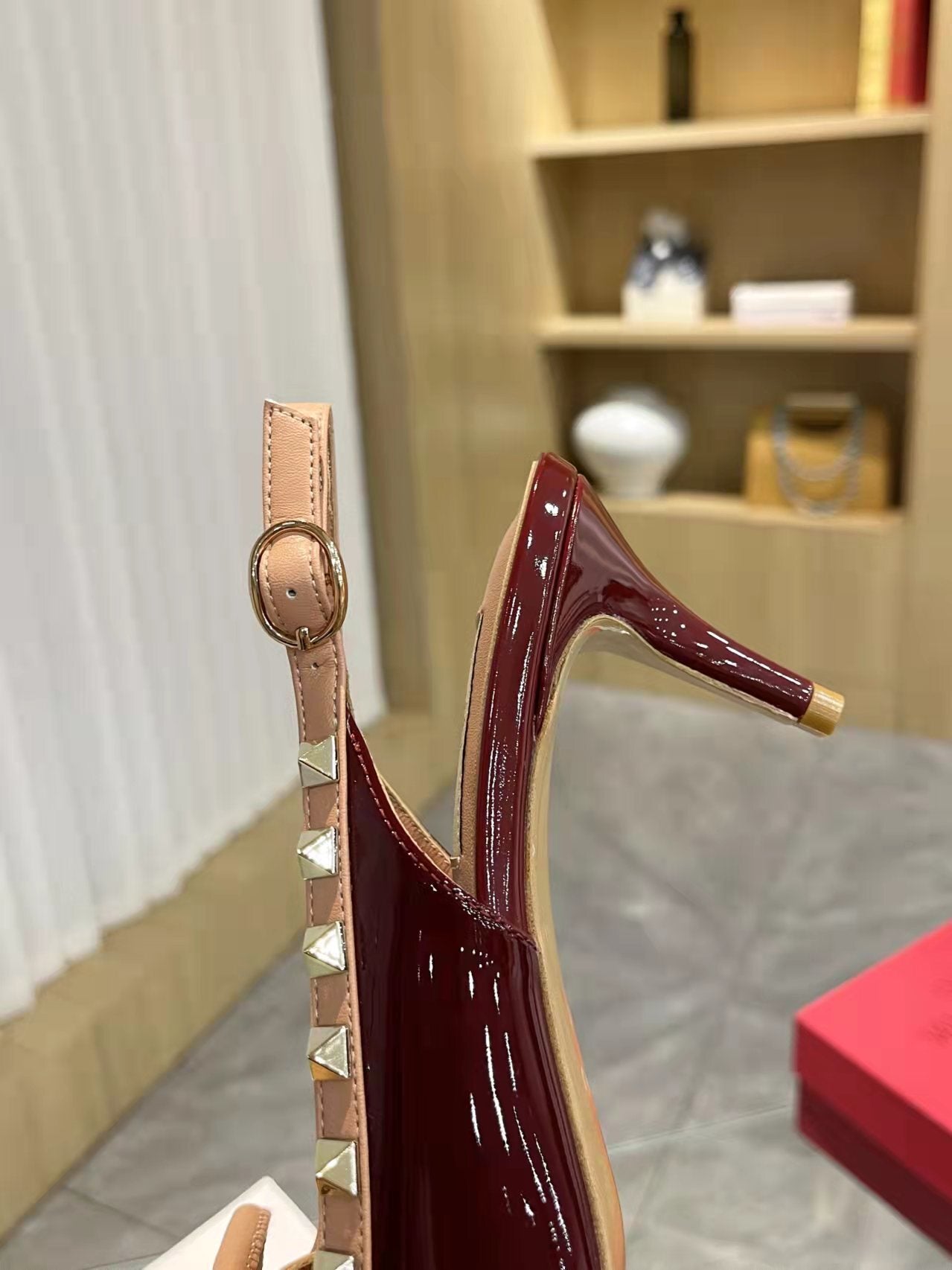 PATENT SLINGBACK HEELS WITH STUDDED TRIM & BOW DETAIL