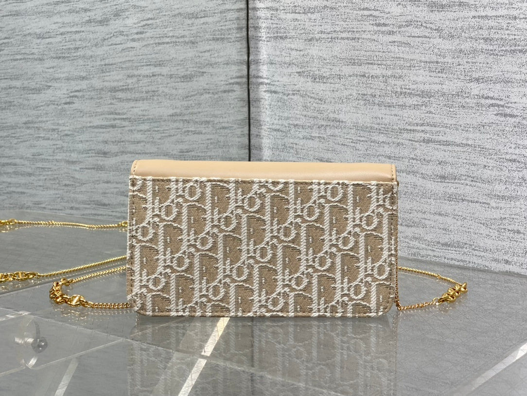 BEIGE MONOGRAM CHAIN WALLET BAG