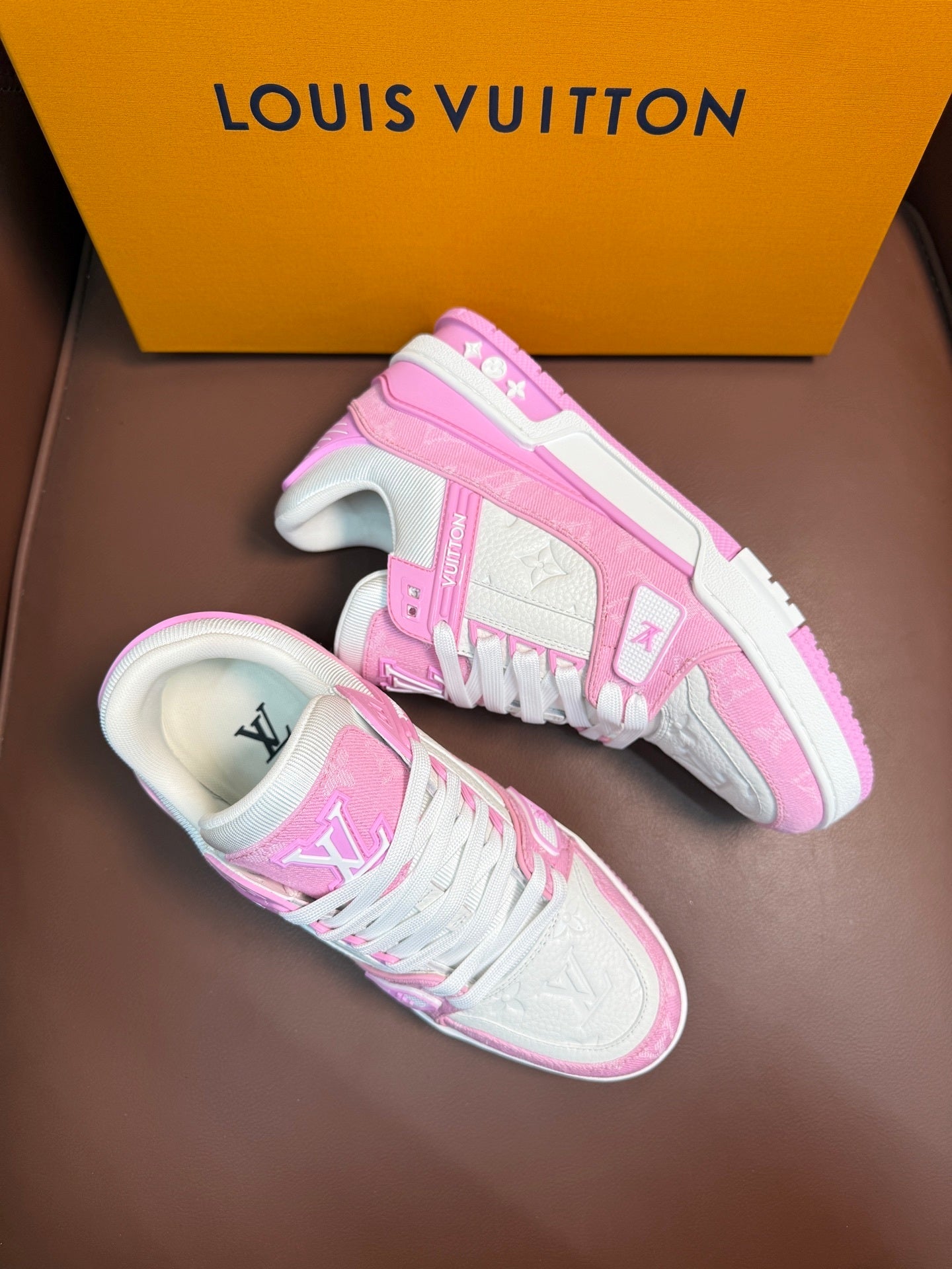 PINK & WHITE TEXTURED LOW-TOP SNEAKERS