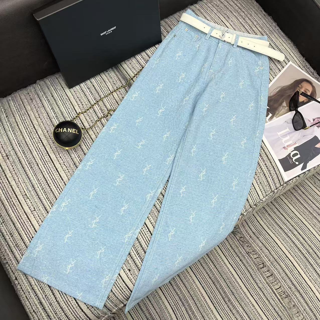 HIGH-WAIST WIDE LEG DENIM PANTS