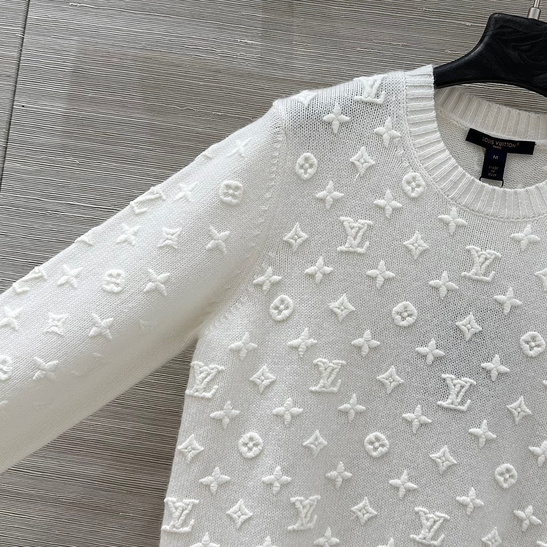 EMBOSSED KNIT SWEATER