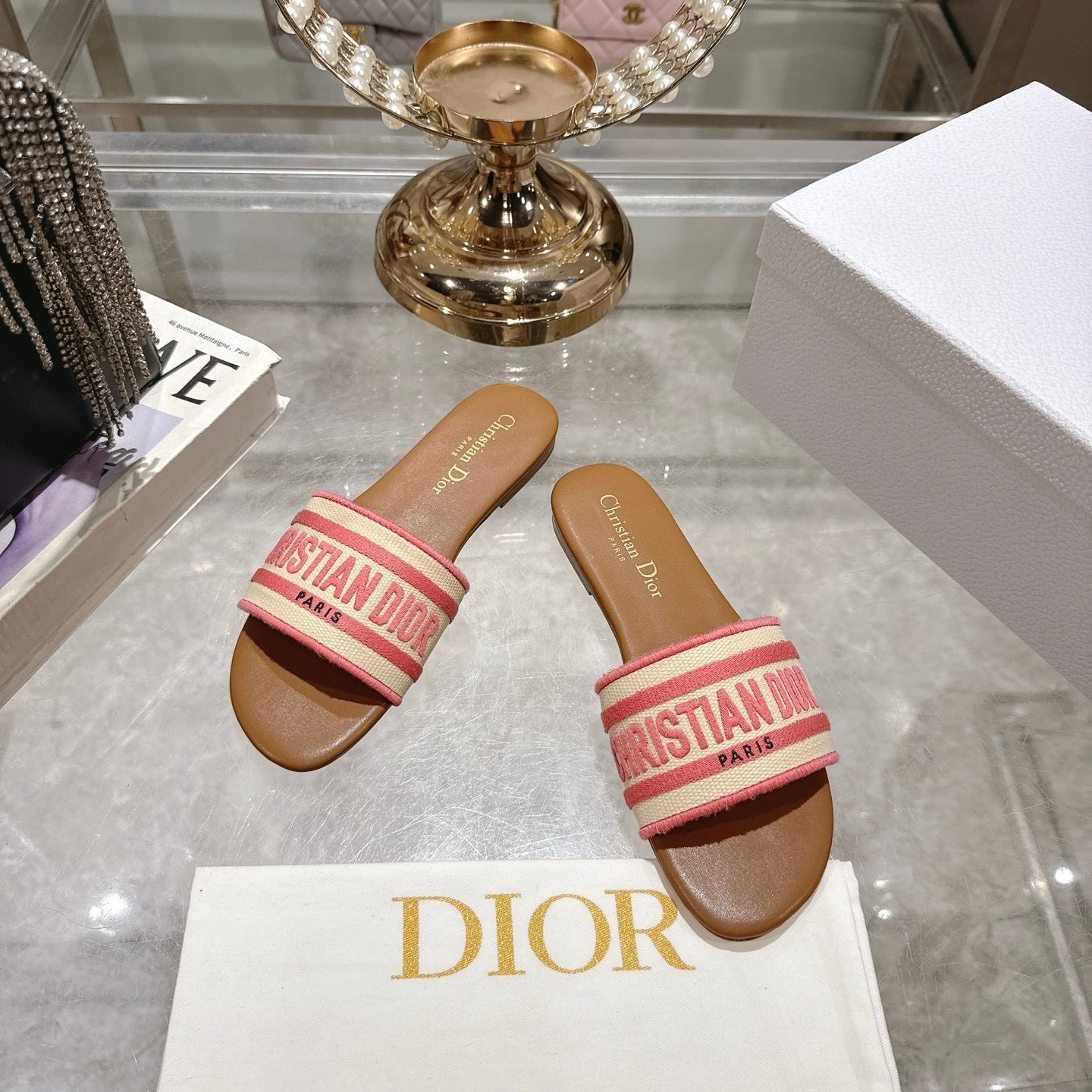 LOGO JACQUARD FLAT SLIDES – PINK & TAN