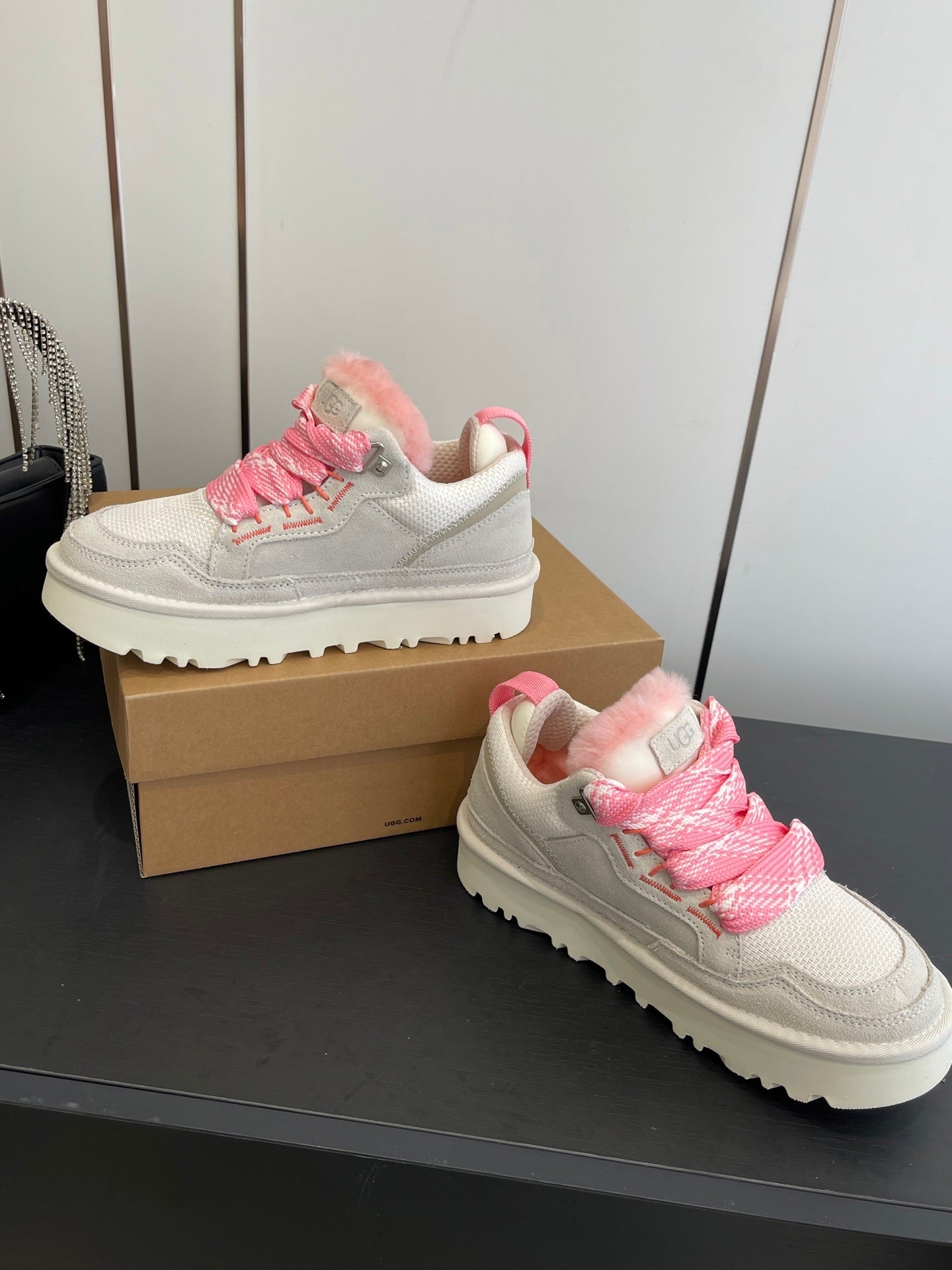 COZY PLATFORM SNEAKERS – PINK