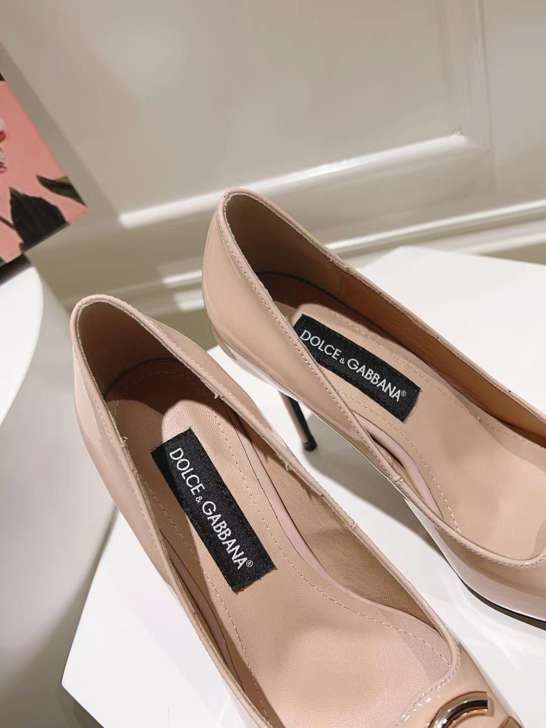 NUDE PATENT POINTED TOE HEEL PUMPS