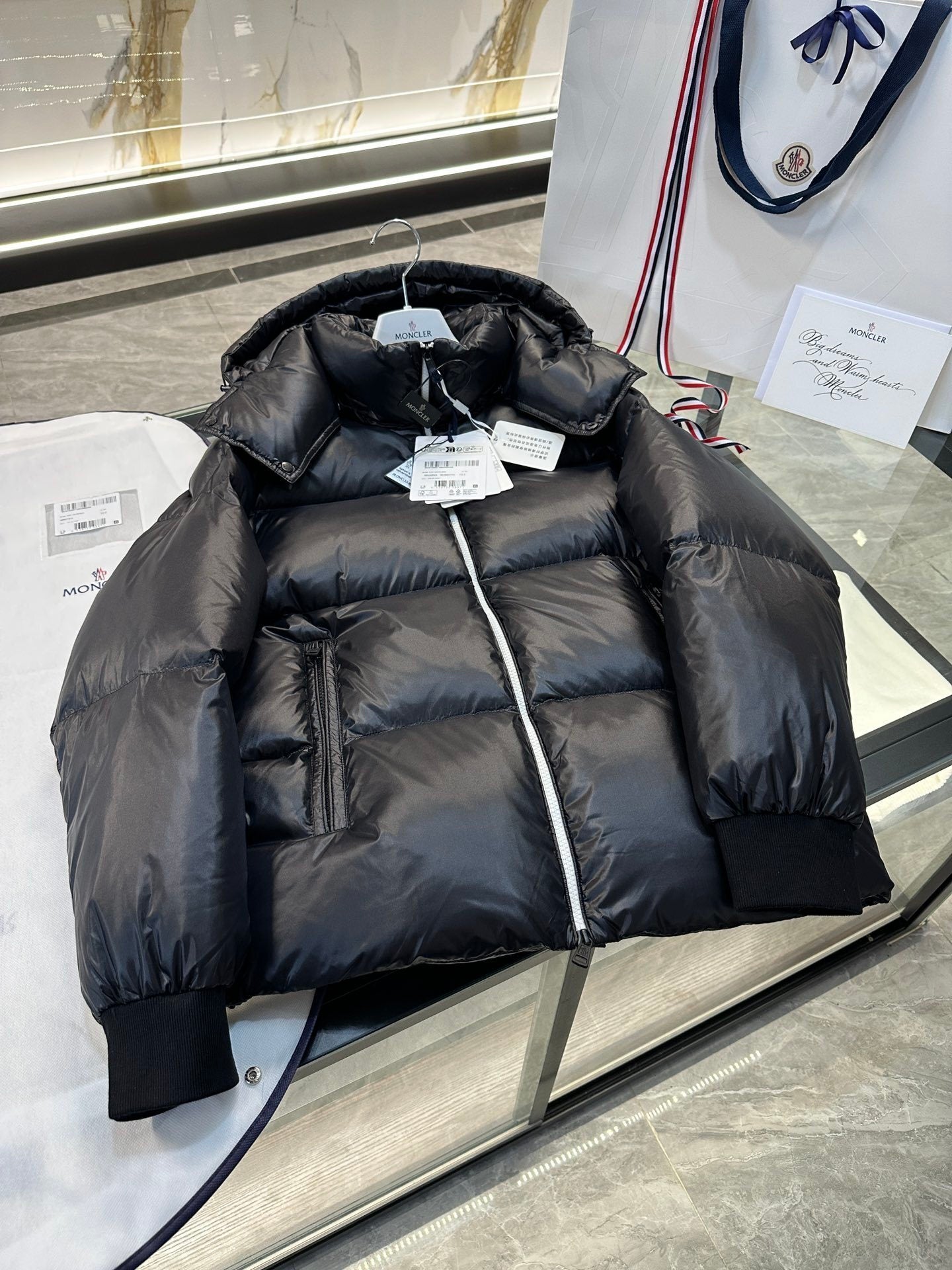 LOGO HOODED QUILTED PUFFER JACKET