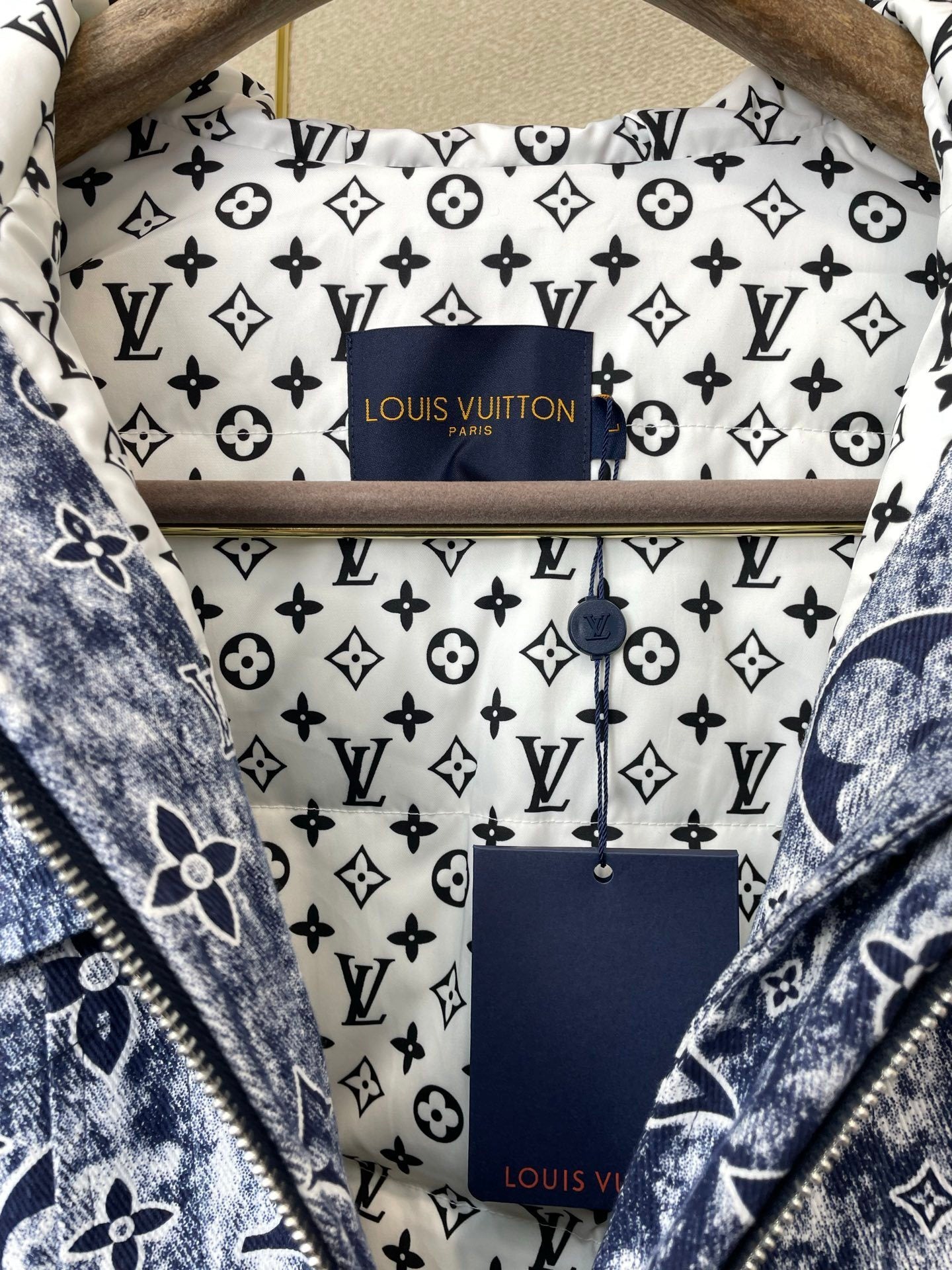 ALL-OVER JACQUARD ZIP-UP DENIM JACKET