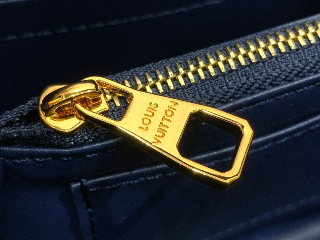 QUILTED TOP HANDLE BAG